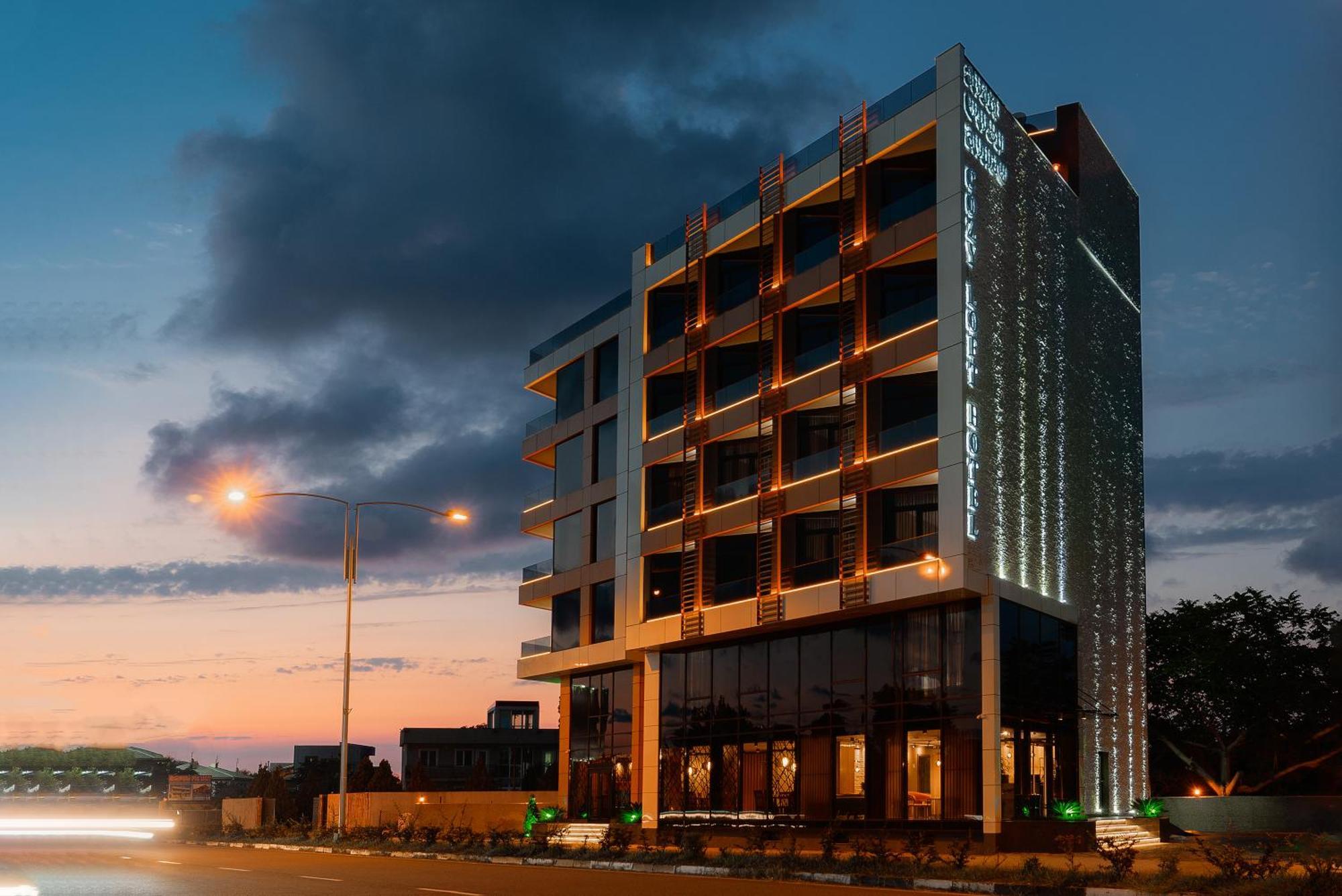 Cozy Loft Hotel Batumi Exterior foto